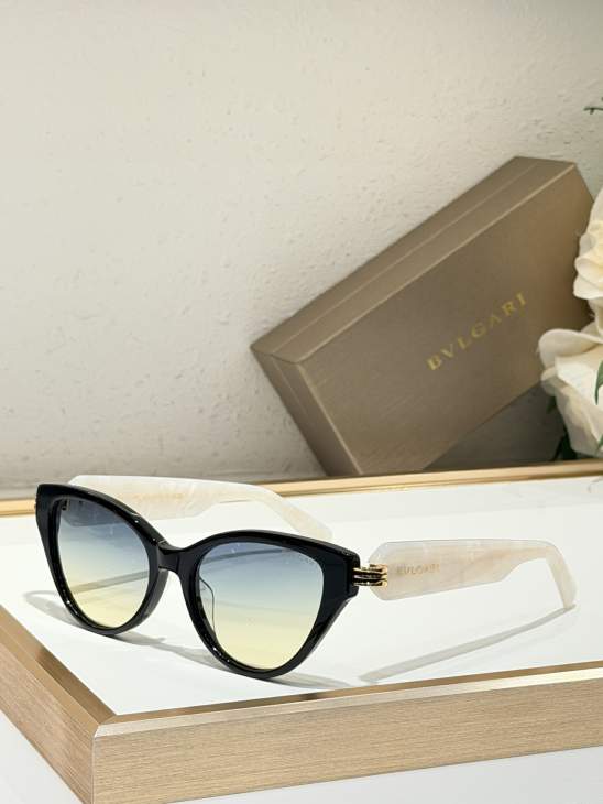 Picture of Bvlgari Sunglasses _SKUfw80881504fw